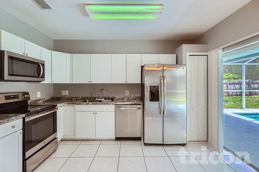 Building Photo - 1627 Mosaic Forest Dr