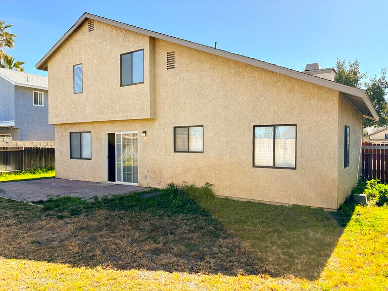 Building Photo - 4745 Karling Pl