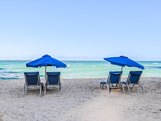 Building Photo - 6365 Collins Ave