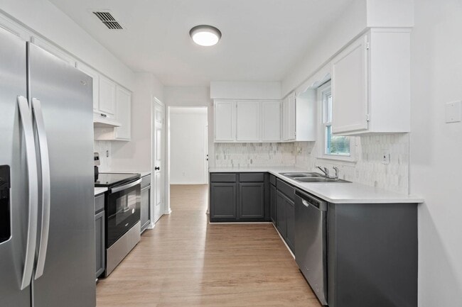 Building Photo - Ocean Lakes