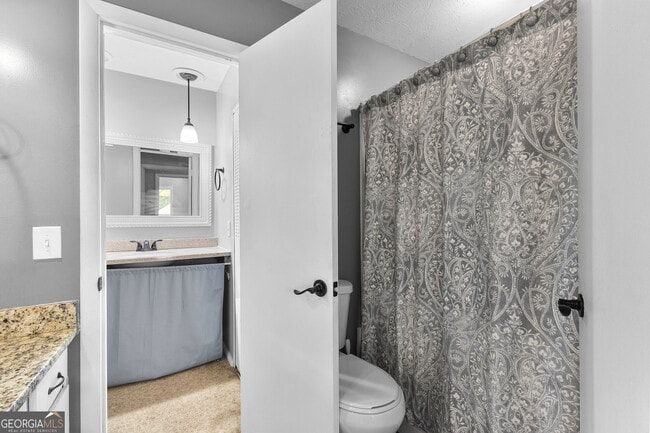 Building Photo - 143 Twiggs Cor