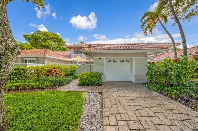 Building Photo - 4117 W Palm Aire Dr
