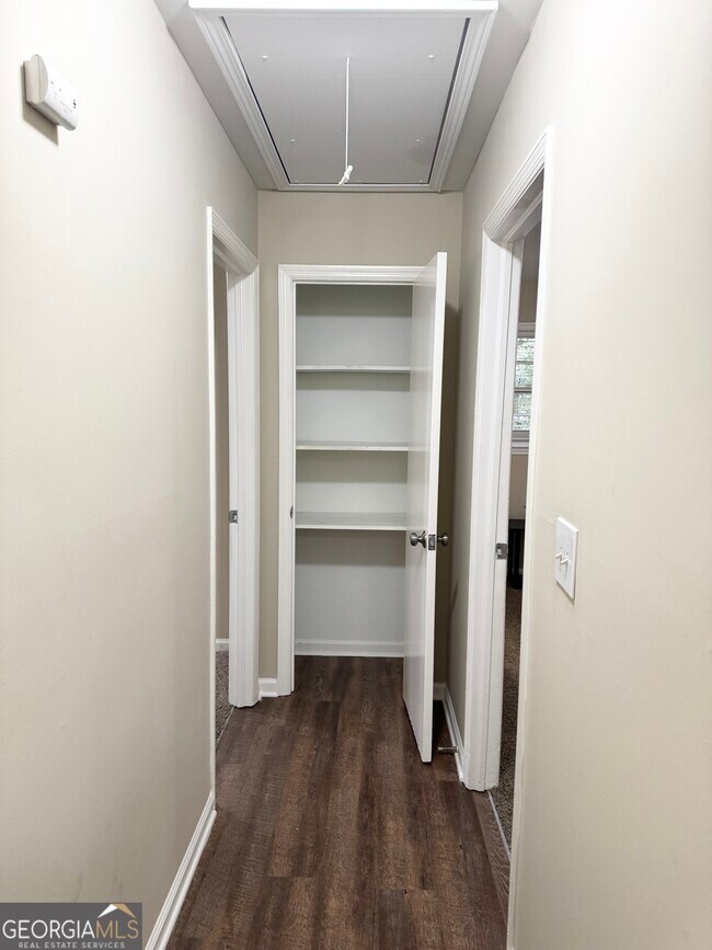 Building Photo - 3820 Union Rd SW