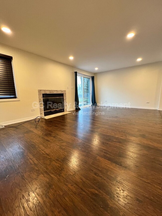 Building Photo - 565 Kingman Ln