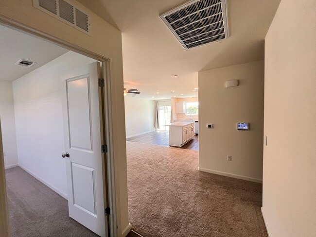 Building Photo - 8603 Lunascape Ave