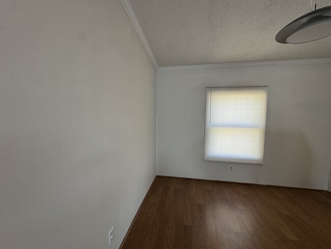 Building Photo - 477 Henrys Country Rd