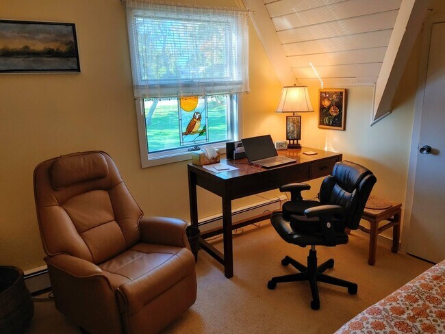 Building Photo - 56 Far Pond Rd