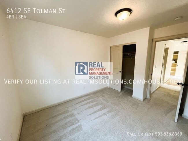 Building Photo - 6412 SE Tolman St