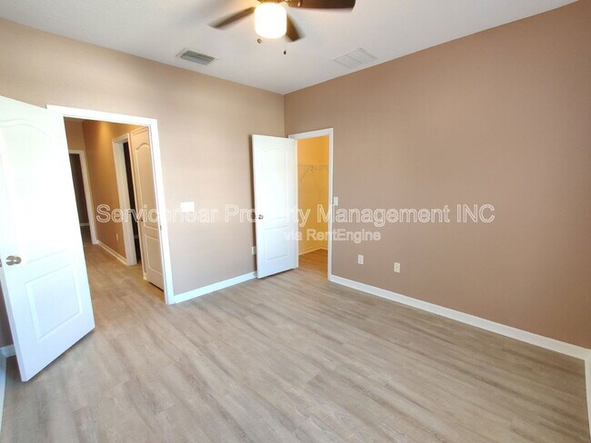 Building Photo - 7801 Seafield Ln
