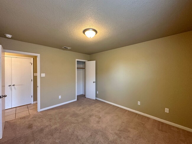 Building Photo - 2503 Cody Poe Rd