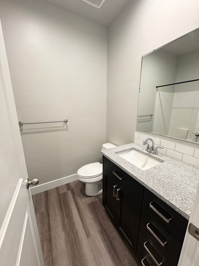 Building Photo - Beautiful Newer Built 3-Bedroom, 2 bath Home in Meadows at West Highlands