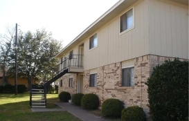 Primary Photo - Tradition Square Apartments
