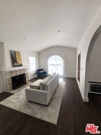 Building Photo - 5337 Deane Ave