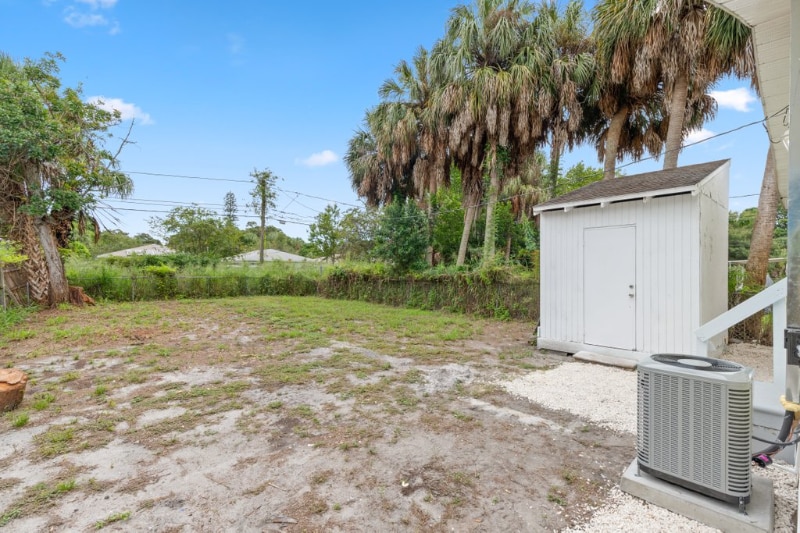 Building Photo - 1050 19th St S