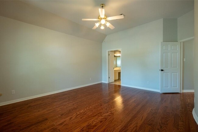 Building Photo - 8901 Splitarrow Dr