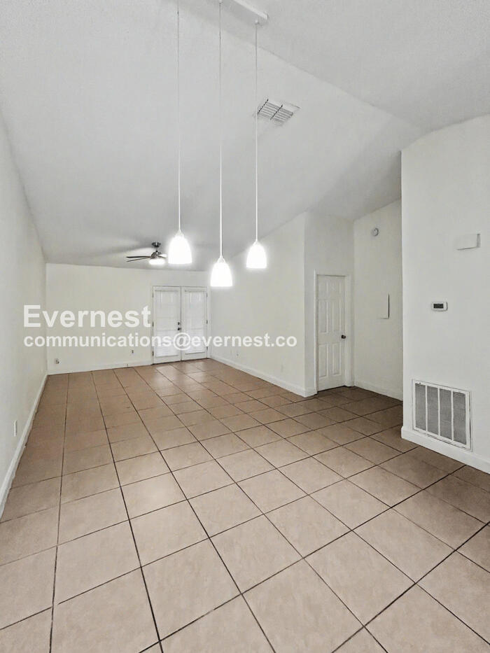 Building Photo - 3436 Sunrise Villas Ct N