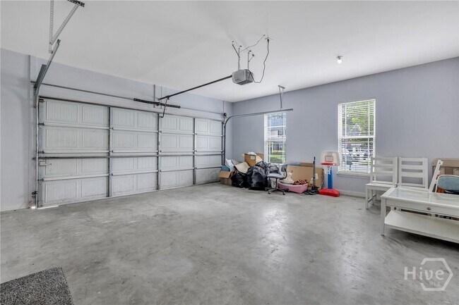 Building Photo - 130 Magnolia Dr