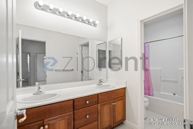 Building Photo - 812 Joree Ln