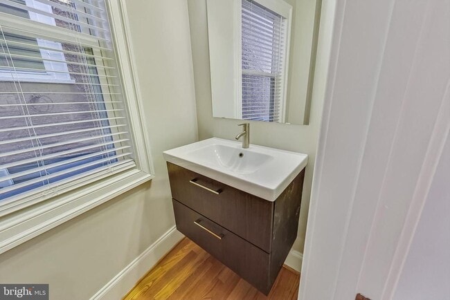 Building Photo - 5415 Illinois Ave NW