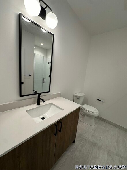 Building Photo - 199 Gardner St