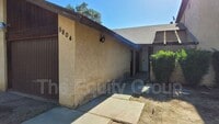 Building Photo - 5804 W Robinwood Ave