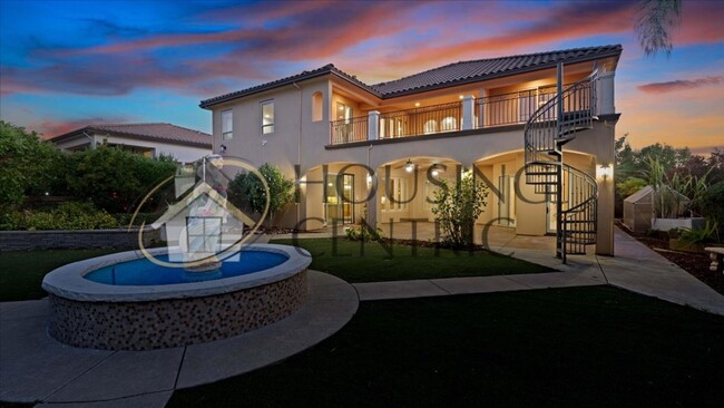Building Photo - Custom Luxury Rental Home in HIGHLY DESIRA...