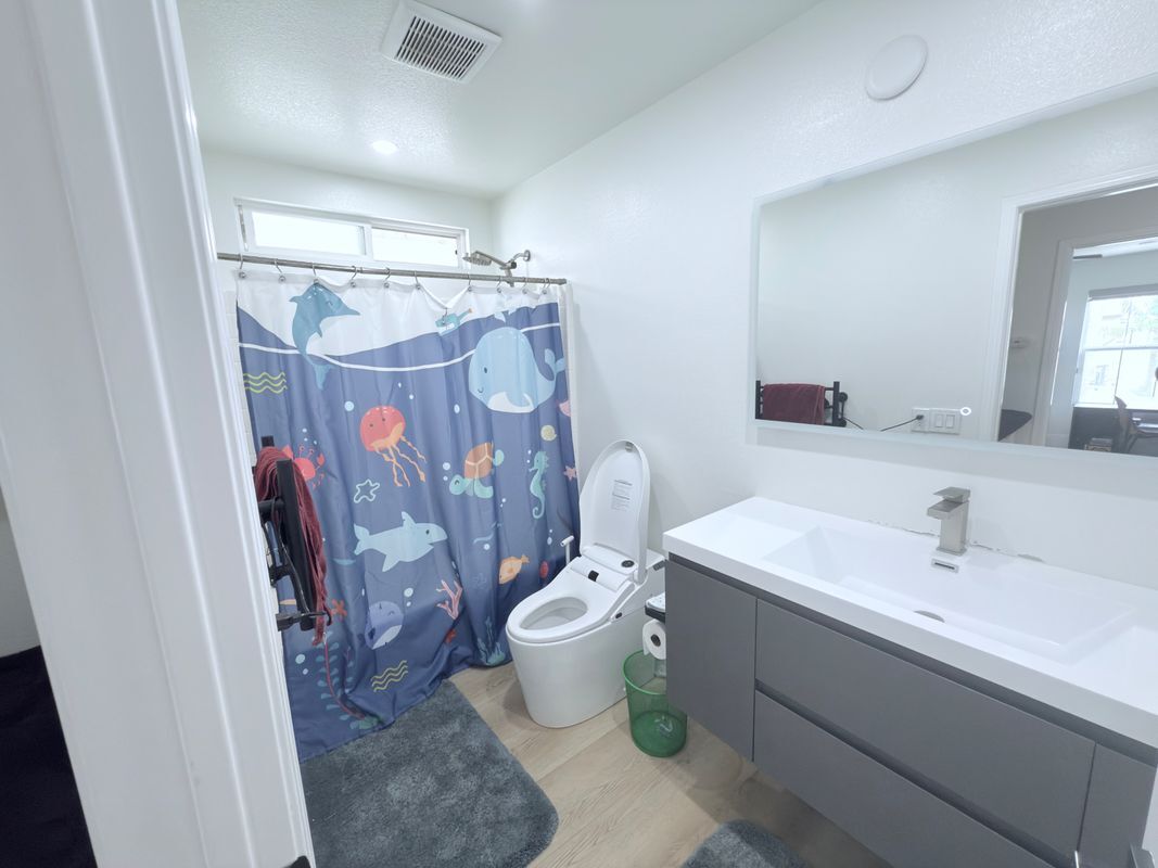 Building Photo - 7048 E Horizon Dr