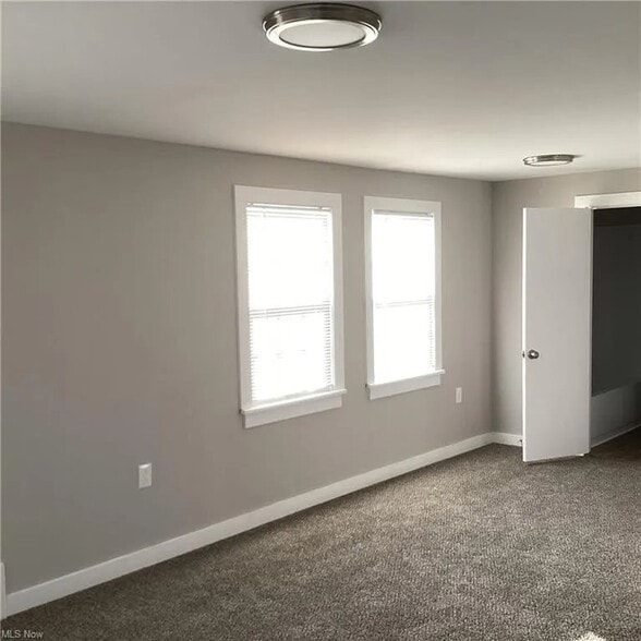 Building Photo - 3558 Cummings Rd