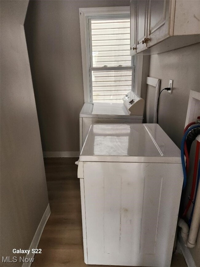 Building Photo - 7127 Deveny Ave