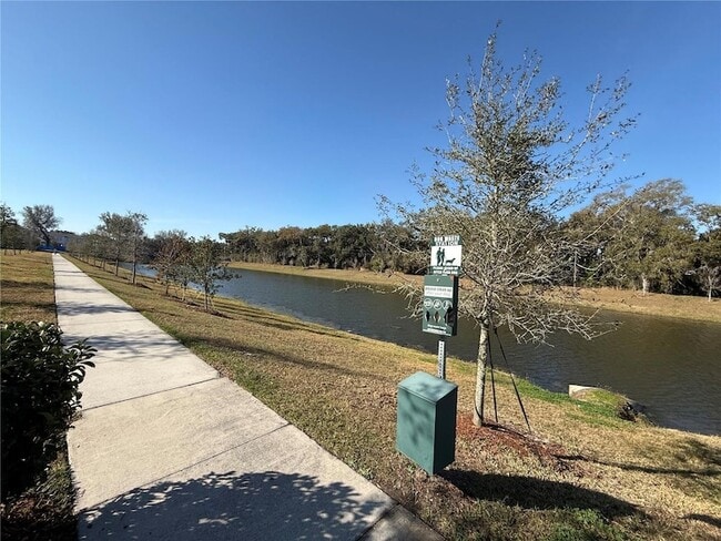 Building Photo - 14910 Harvest St