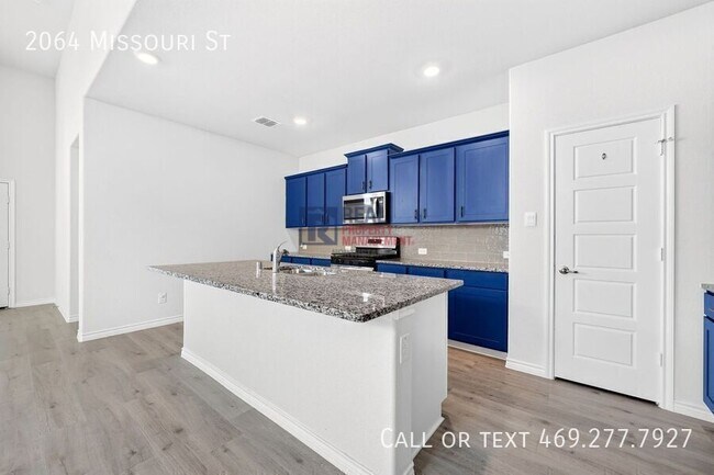 Building Photo - 2064 Missouri St