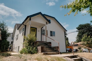 Building Photo - 129 25th Ave