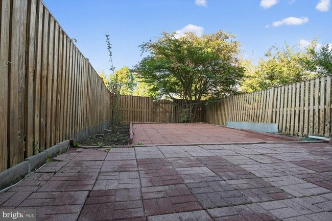 Building Photo - 41884 Restful Terrace