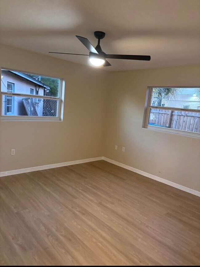 Building Photo - 2813 Spring Hill Ct