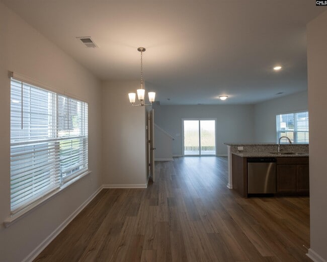 Building Photo - 1353 Sweet Gardenia Dr