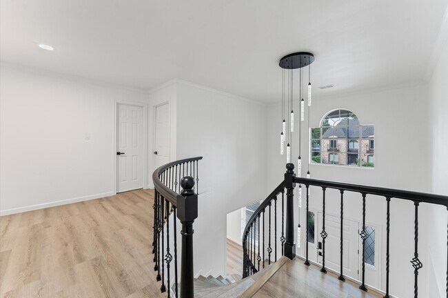 Building Photo - 15807 Crystal Brook Dr