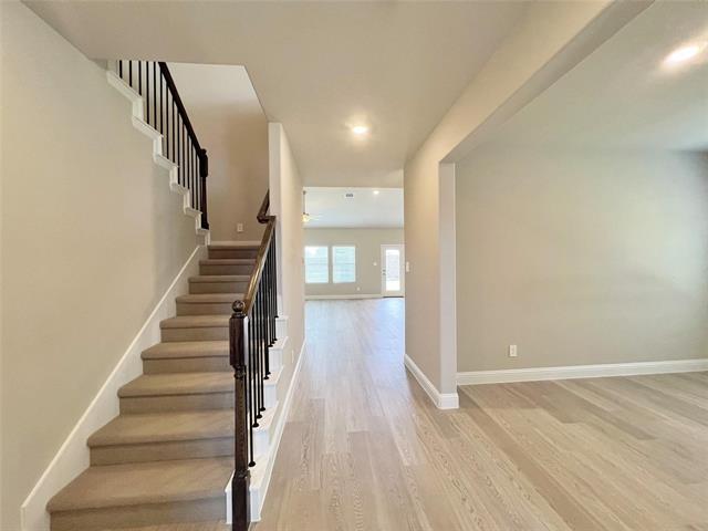 Building Photo - 678 Woodland Ave