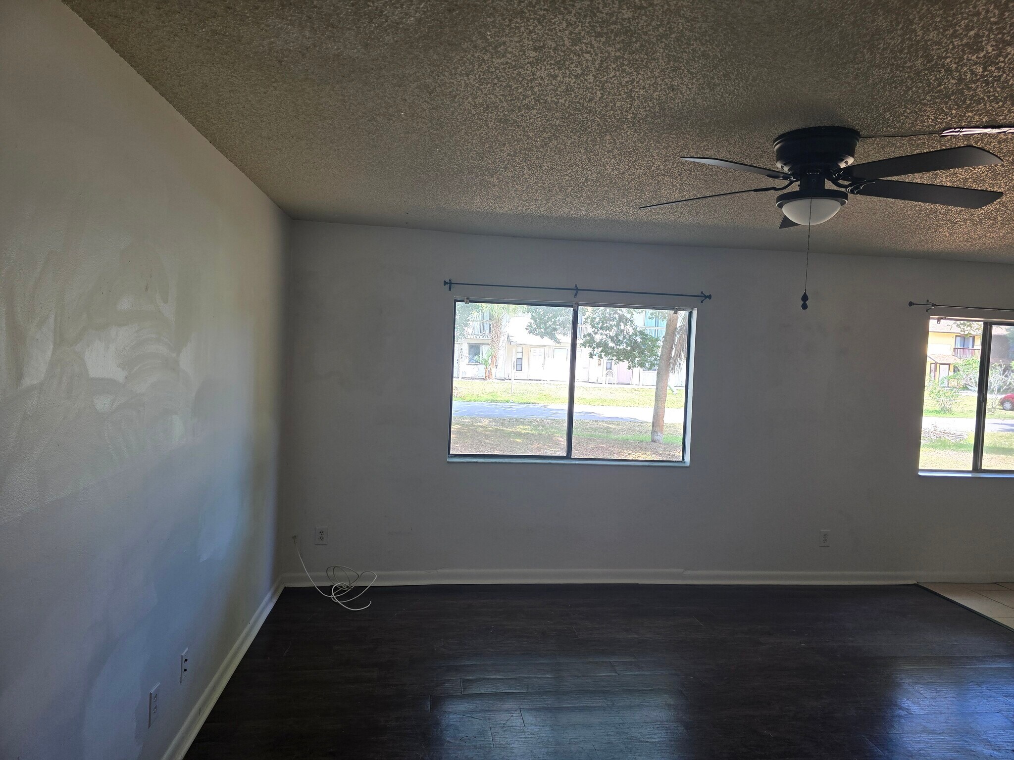 Living Room - 4111 Tree Ridge Ln NE