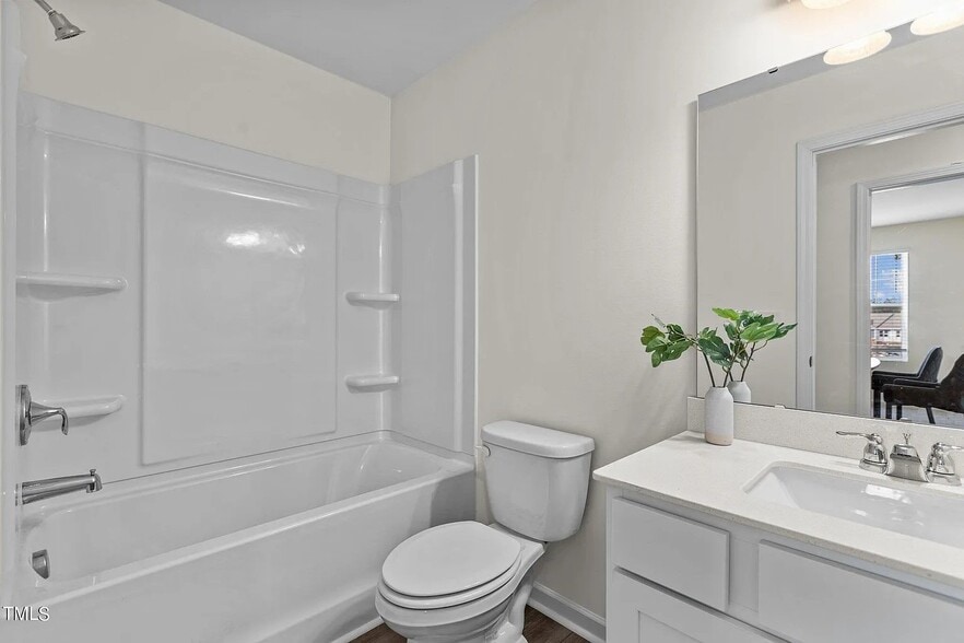 Building Photo - 1110 Dakine Dr