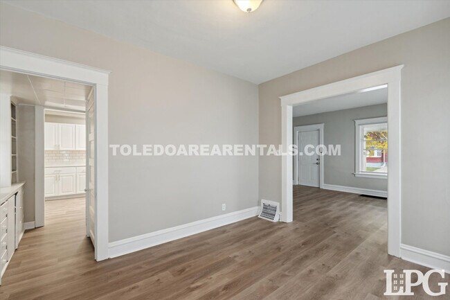 Building Photo - 2907 Rockwood Pl