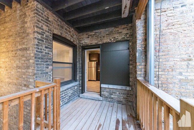 Building Photo - 1147 Maple Ave