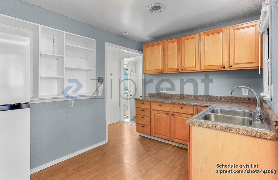 Building Photo - 11246 1st Ave S