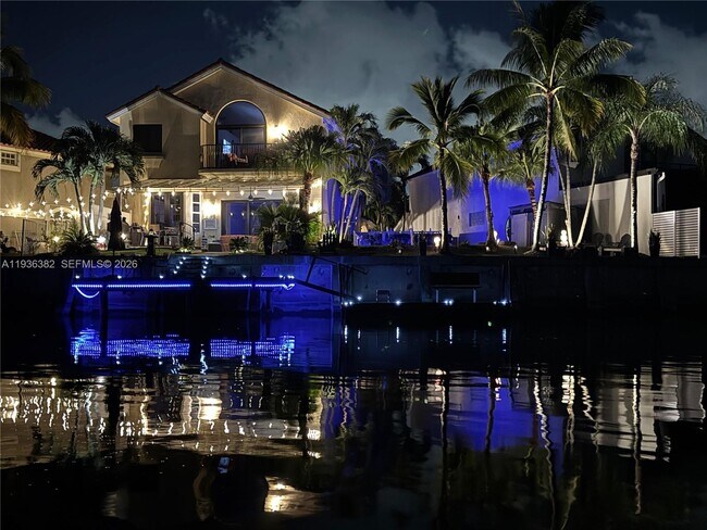 Building Photo - 14944 SW 132 Ave