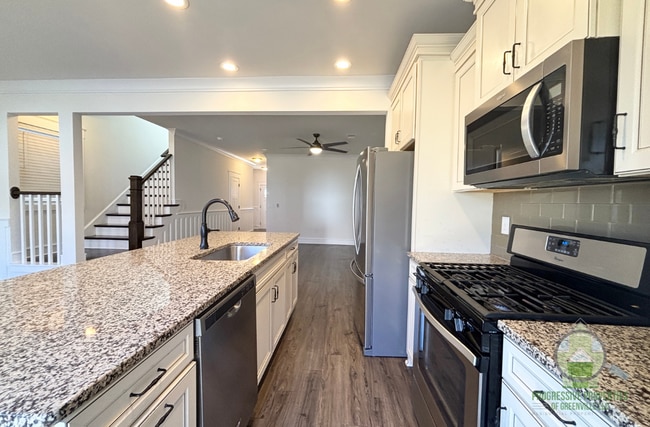 Building Photo - 28 Timber Oak Wy