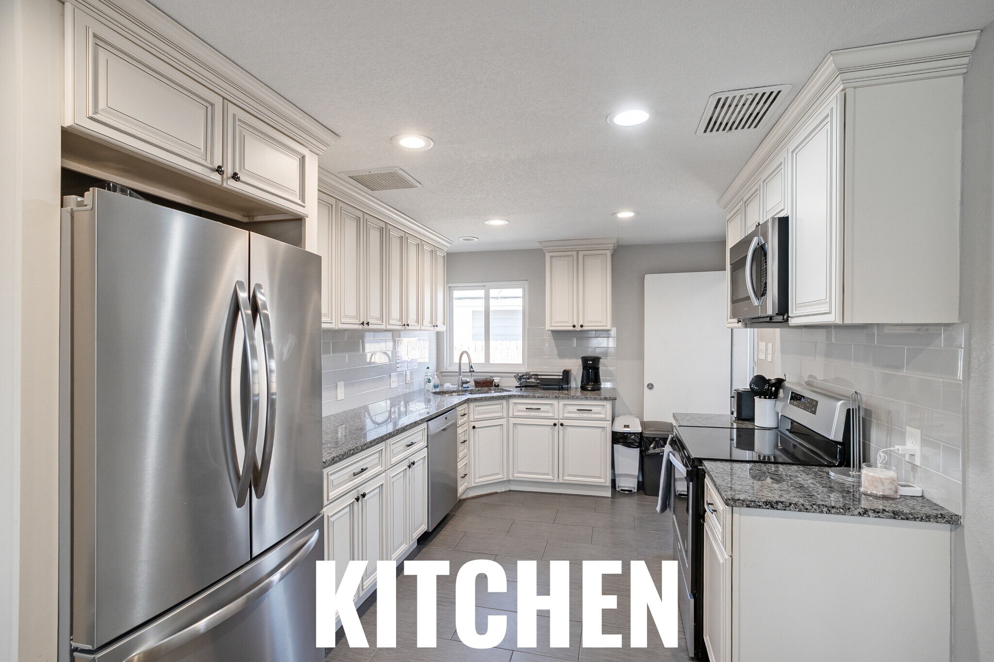 Building Photo - 2300 Lima St