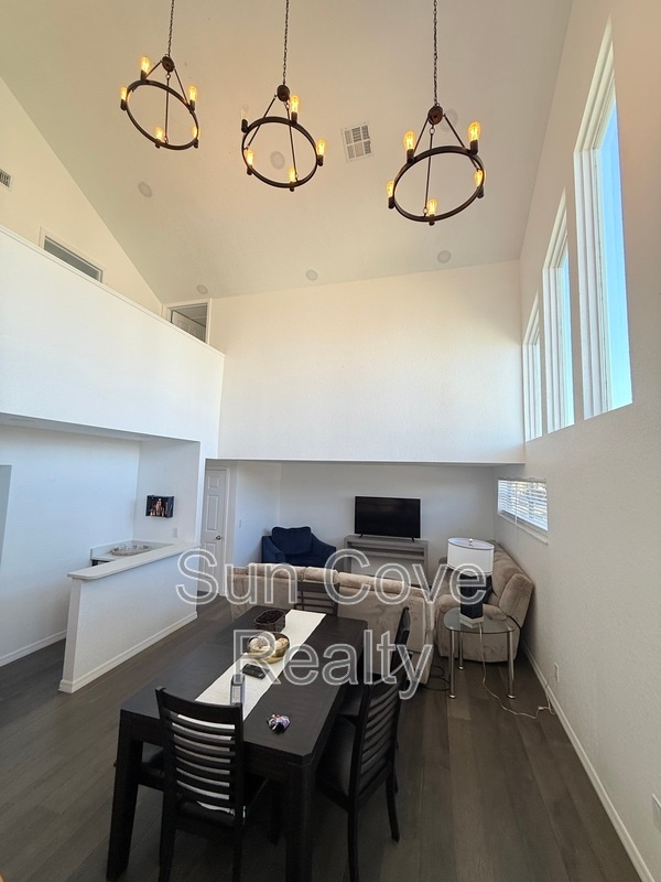 Building Photo - 13854 77th Ave