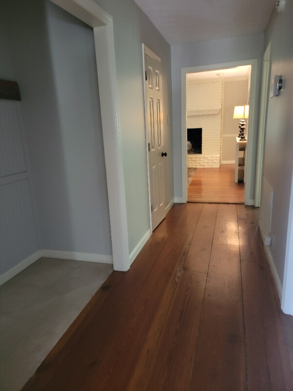 Building Photo - 712 E Fox Den Dr