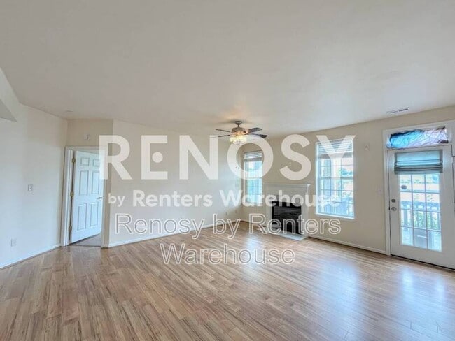 Building Photo - 5520 Summer Crescent