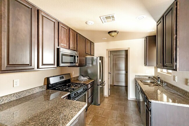Building Photo - Cute 3 bedroom 2 bath home!