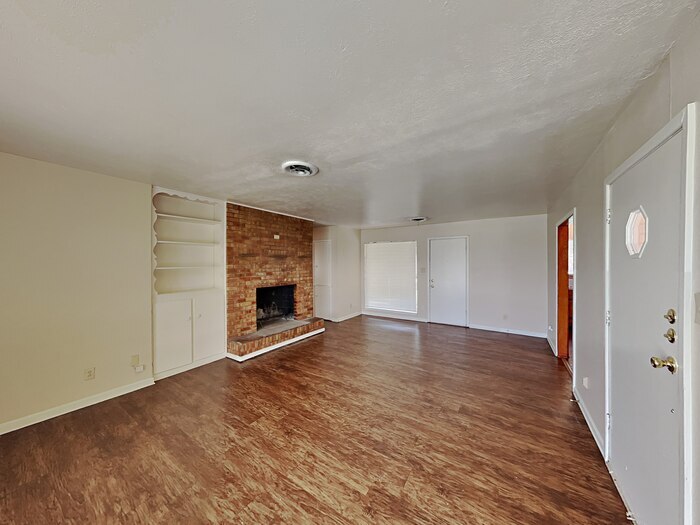 Building Photo - 3405 Norton Dr